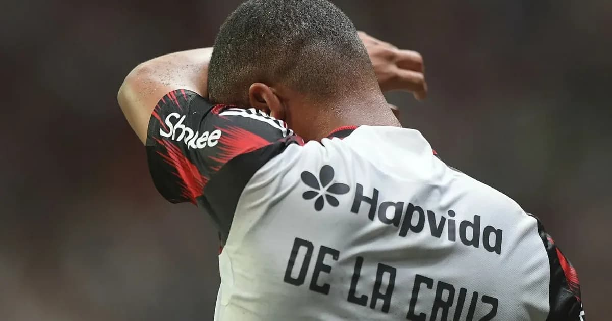 Ilustração editorial: jogador observado por comissão técnica e departamento médico, clima tenso no CT do Flamengo, foco em treino e divergência.