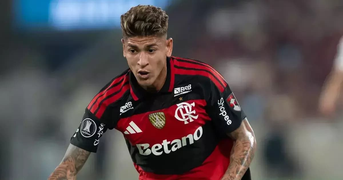 Carrascal em ação como titular do Flamengo na Vila Belmiro: meia-atacante, torcida e técnico confiantes em cena