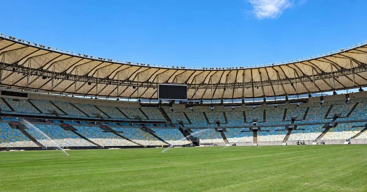 Ilustração editorial do Maracanã com torcida em silhueta, papéis judiciais voando e clima tenso antes da partida