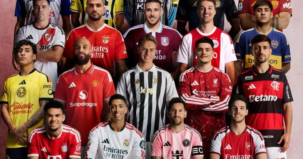 Estádio lotado ao entardecer, jogador anônimo com uniforme rubro-negro em ação e torcida vibrante — imagem sobre campanha global da adidas.