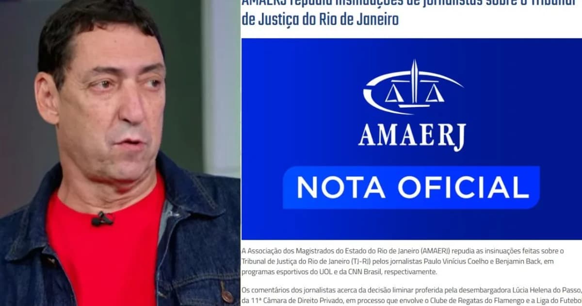 Jornalista de costas em estádio dividido, torcida com faixas vermelhas e pretas e silhueta de tribunal ao fundo, tema jornalismo e justiça.
