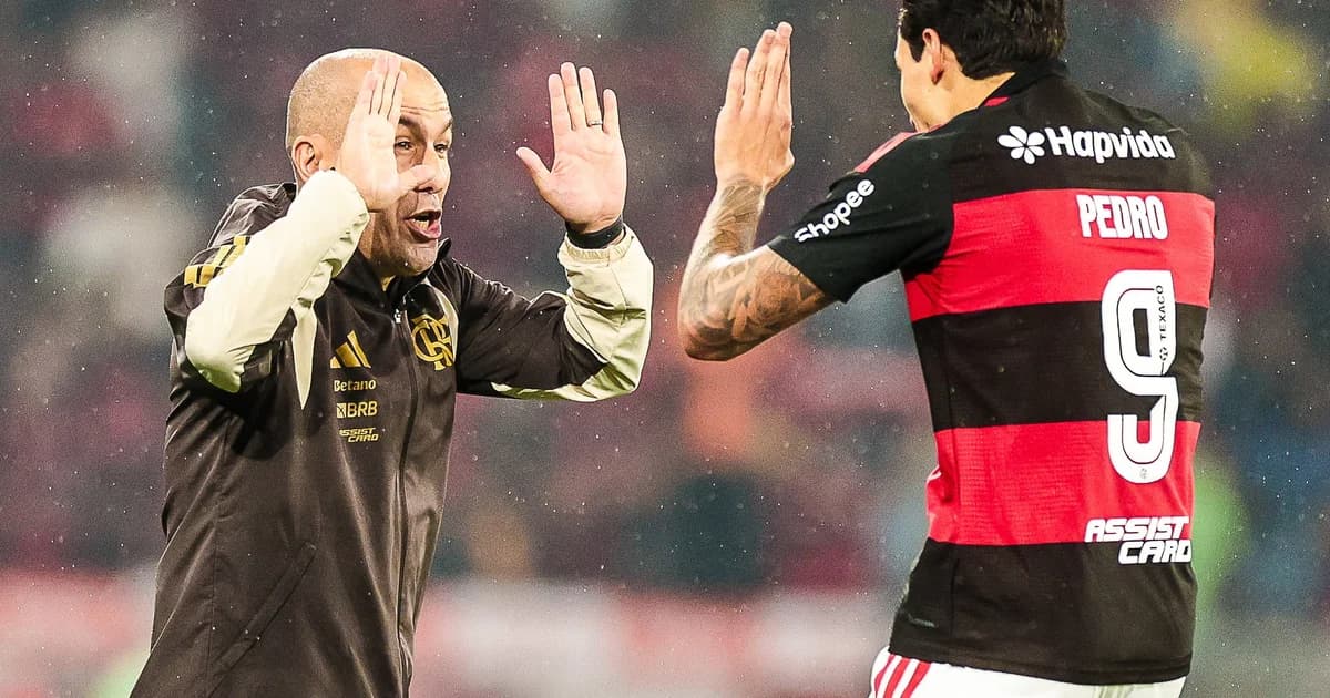 Ilustração editorial: técnico anuncia escalação do Flamengo, jogadores em formação no gramado e torcida em vermelho e preto
