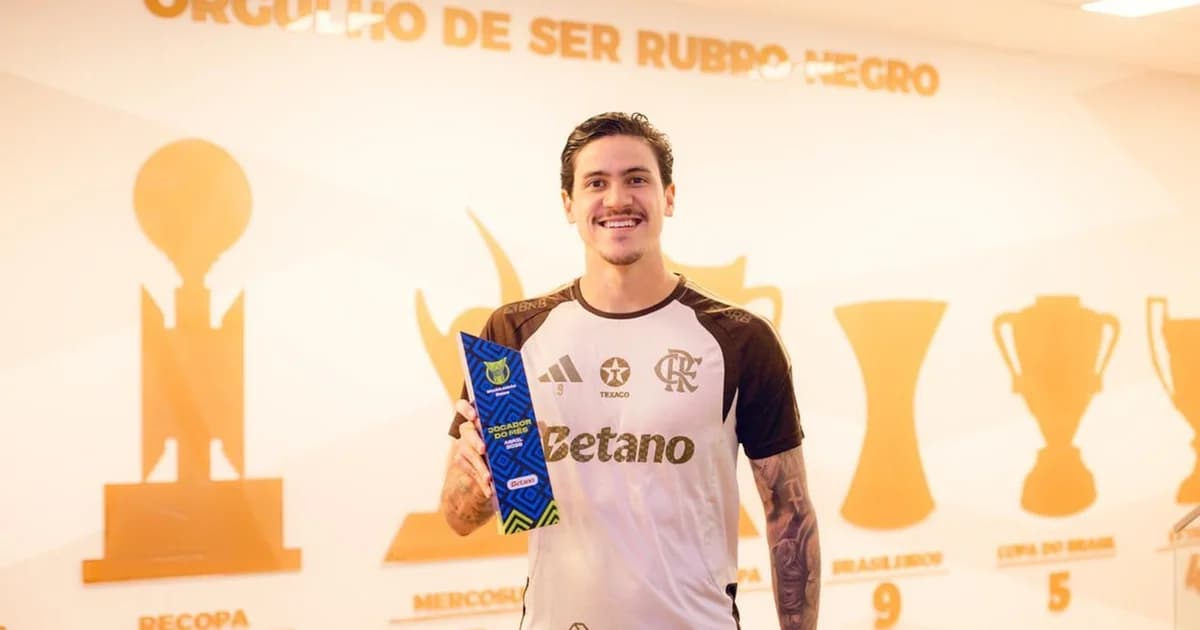 Ilustração editorial: jogadores do Flamengo seguram troféus do Brasileirão, confete dourado e torcida vibrante no estádio.
