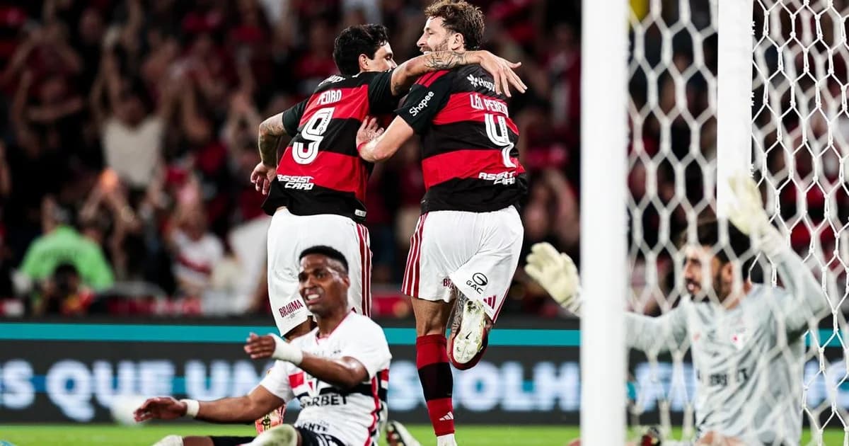 Ilustração do Maracanã lotado no empate 1-1: bandeira de impedimento erguida e torcida do Flamengo frustrada