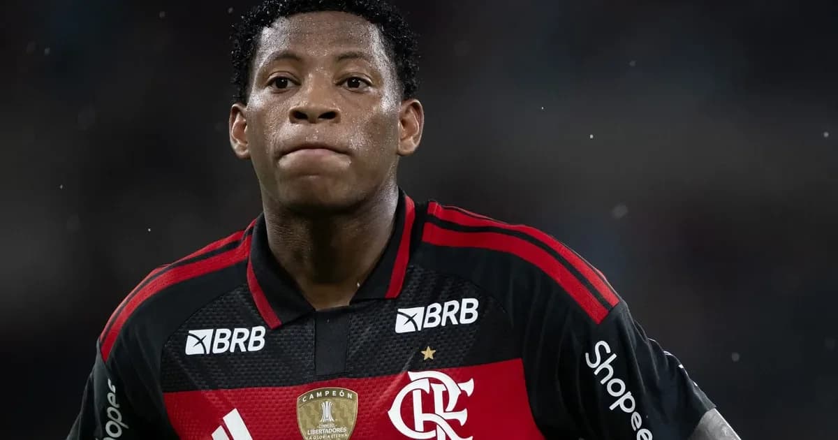 Estádio à noite: torcida do Flamengo abatida, torcedores do Lanús celebram título com confete; cena de futebol e placar agregado 4 a 2.