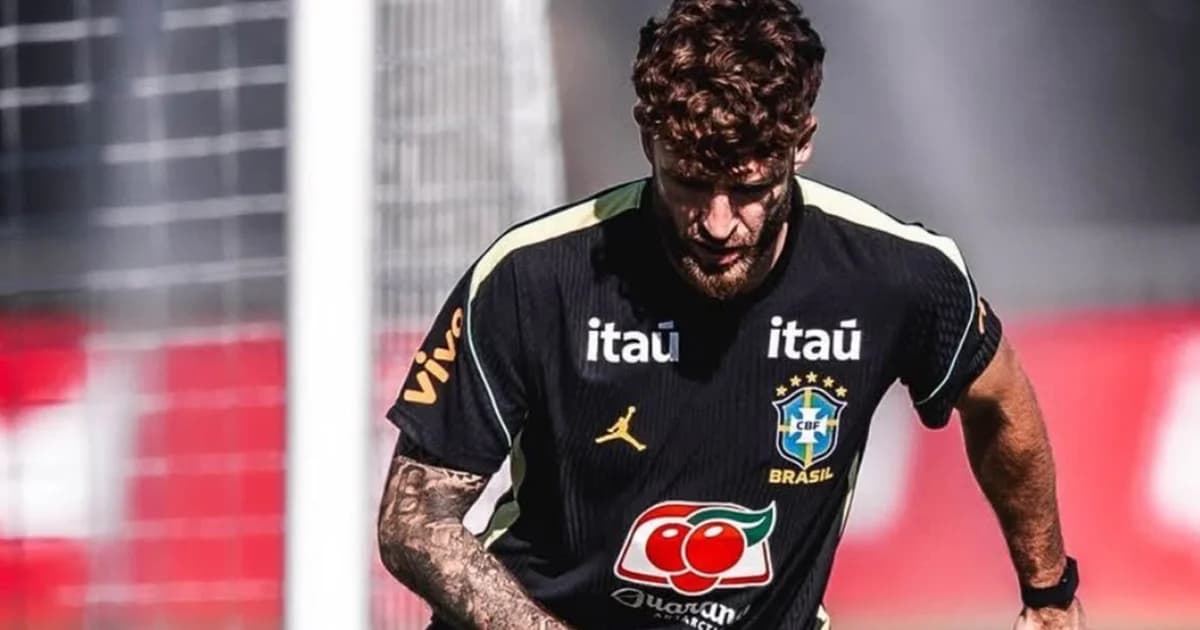 Ilustração editorial: zagueiro Léo Pereira em treino da Seleção, dupla defensiva marcando cruzamentos laterais em estádio, atmosfera tensa e competitiva.