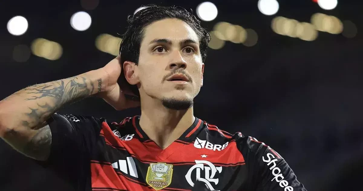 Ilustração editorial de atacante (Pedro) em campo, torcida rubro‑negra, contrato transparente e gráfico de aumento salarial e renovação