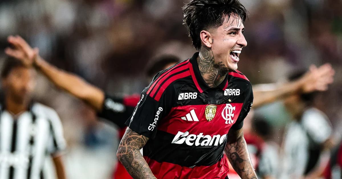 Médio Pulgar em destaque no estádio, etiqueta de preço US$4M e olheiros internacionais observando possível transferência.