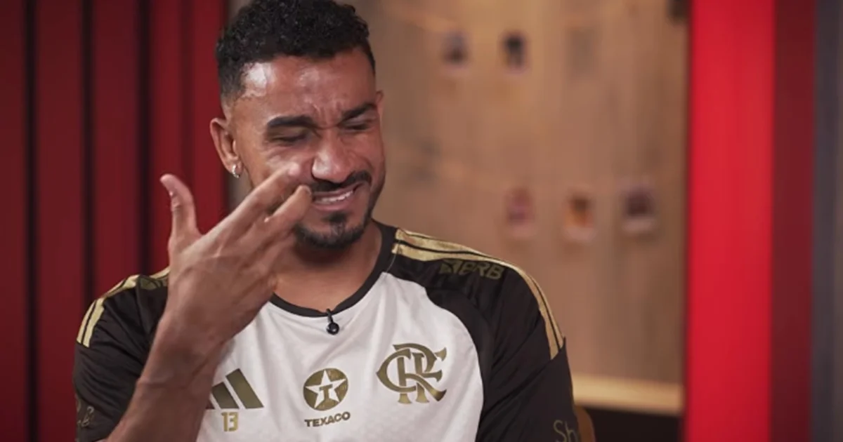 Danilo: silhueta de zagueiro comemorando gol de final, arquibancada vermelho e preto e confetes — aposentadoria e legado no Flamengo.