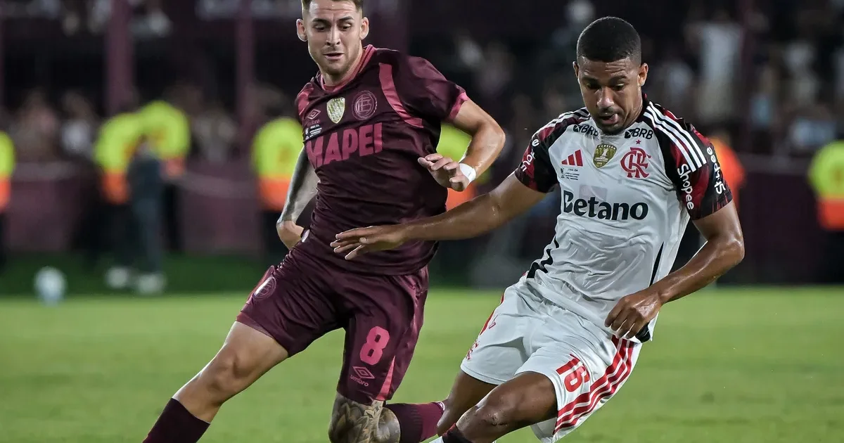 Maracanã lotado à noite, ilustração editorial de jogadores sem rosto em ação; torcida do Flamengo busca virada sobre Lanús na Recopa