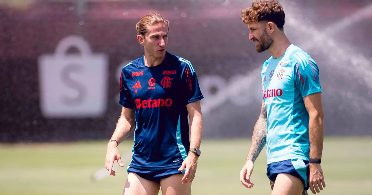 Ilustração editorial: jogador surpreso ao receber notícia de saída em casa; elenco reunido no vestiário e estádio ao fundo, clima tenso.