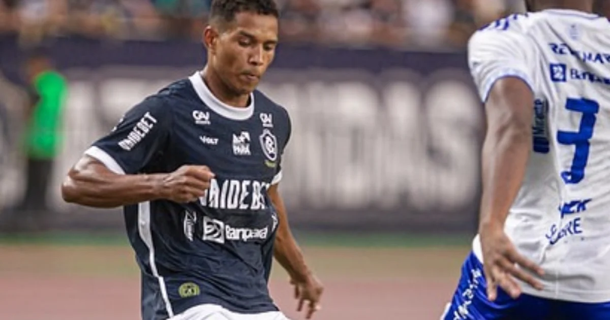 Ilustração do Maracanã com dois jogadores do Remo pendurados por cartões amarelos, tensão antes de jogo contra o Flamengo.